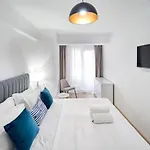 Infinity Blue Velvet Apartamento *