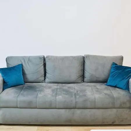 Apartment Infinity Blue Velvet *